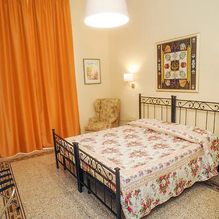 Residenza Arrivabene Апартаменты *